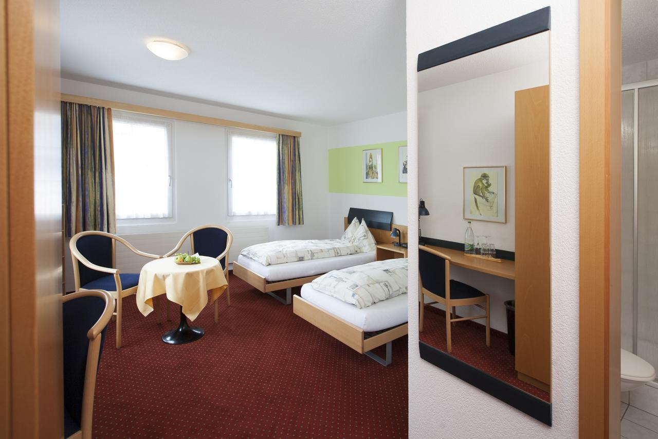 Hotel Arkanum Salgesch Esterno foto