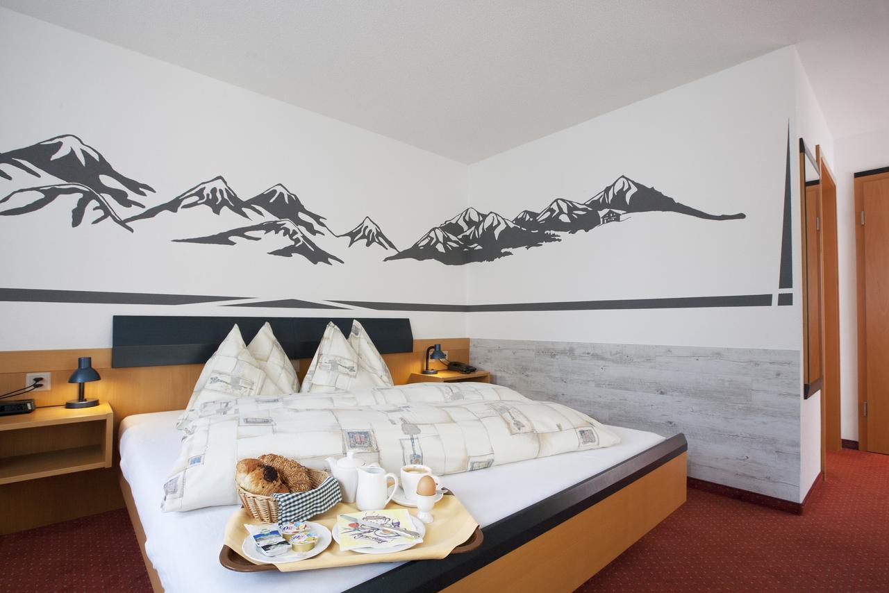 Hotel Arkanum Salgesch Esterno foto